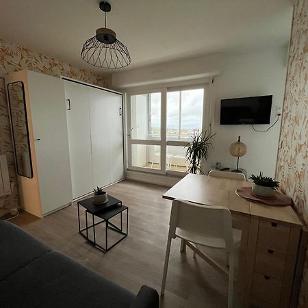 Studio 22 - Coucher De Soleil & Vue Mer Courseulles-sur-Mer Bagian luar foto